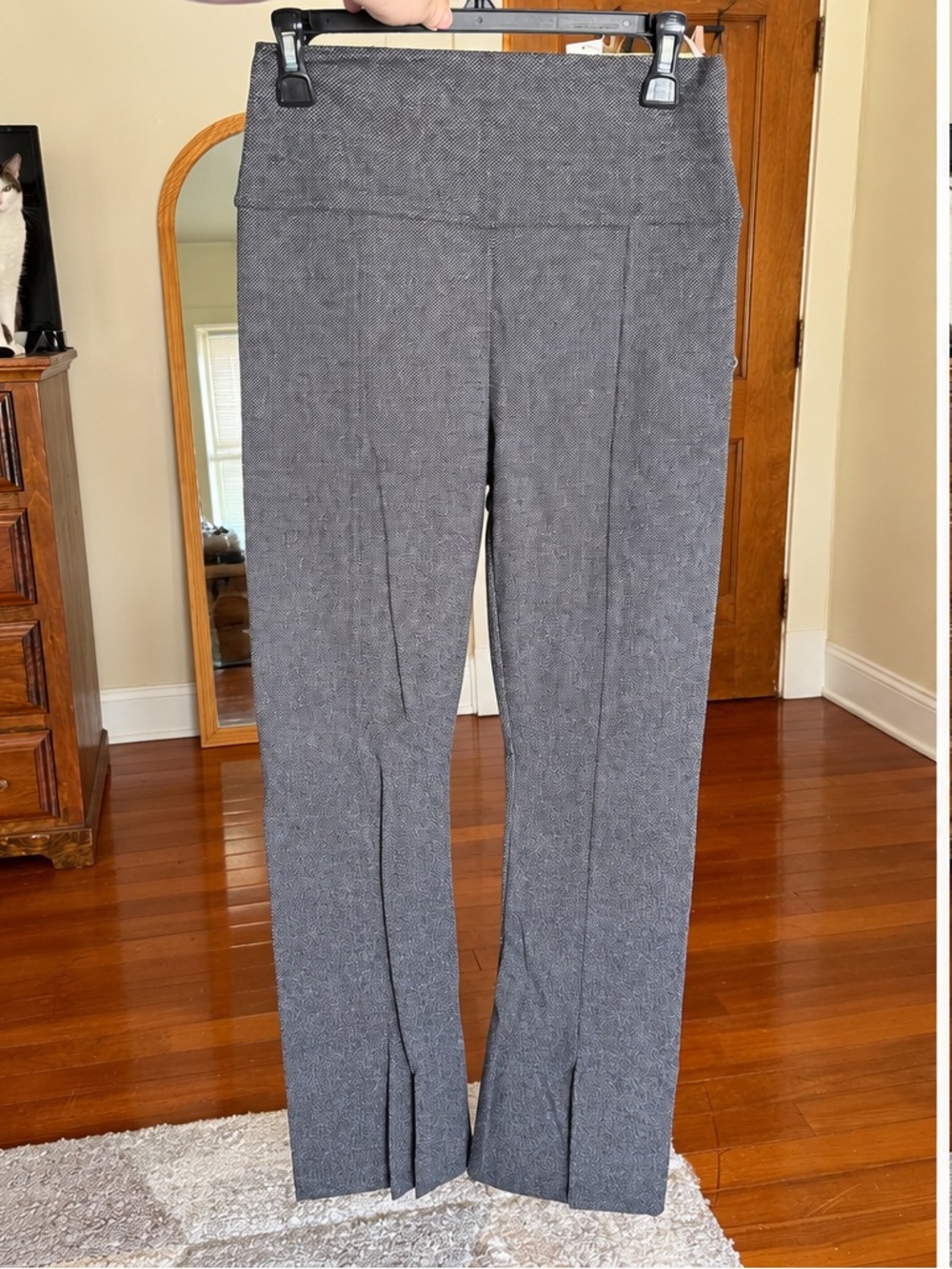 NWT OFFLINE By Aerie Jacquard Twill Mini Flare Legging / large short